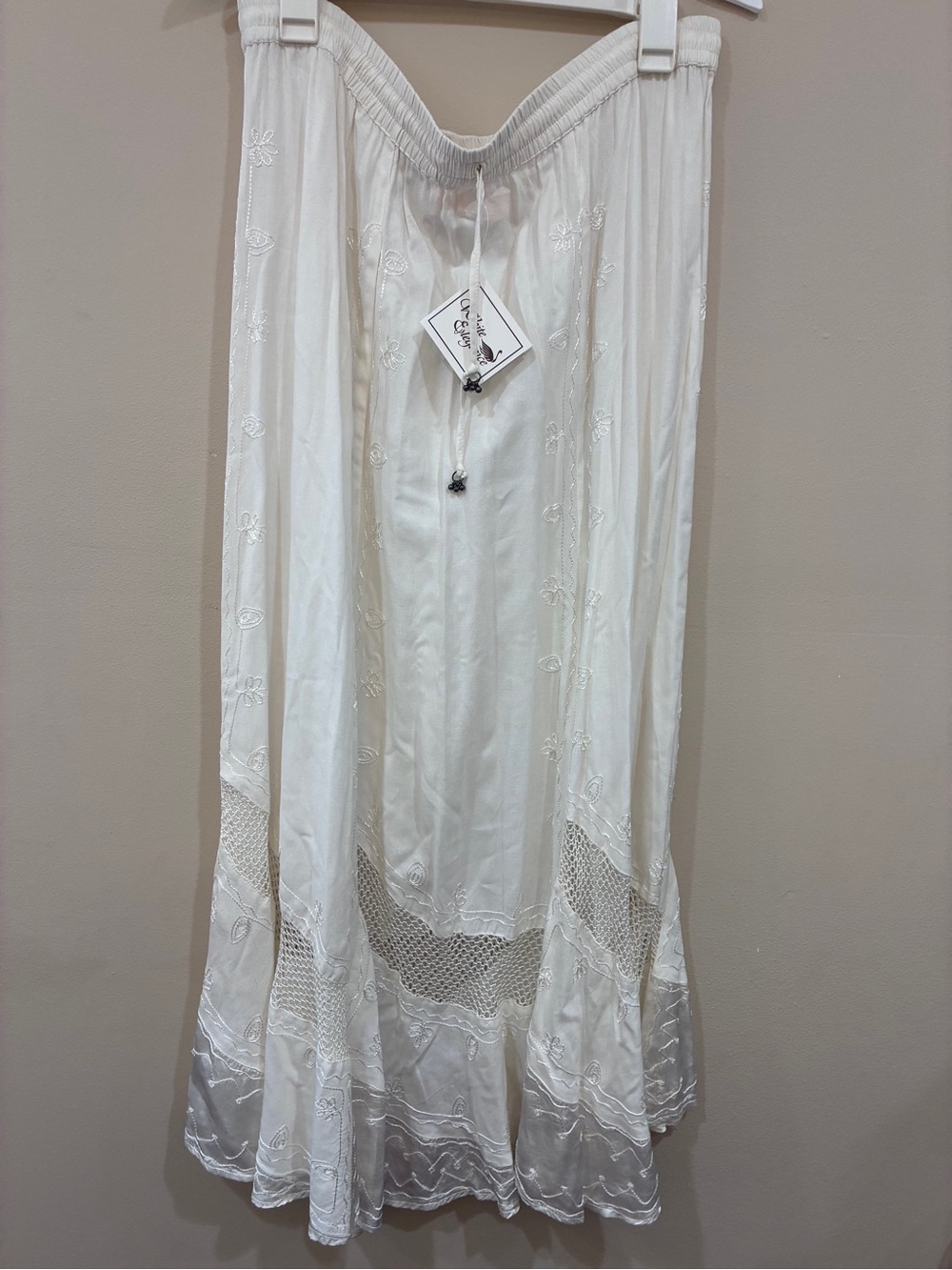 Bohemian White‎ Maxi Skirt with Embroidered Detail